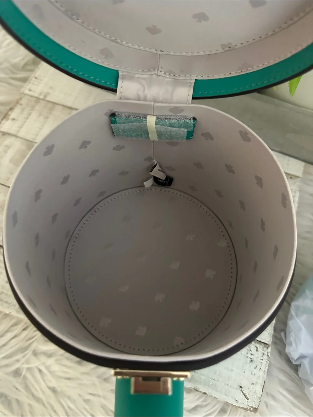 Nwt Kate spade spring forward watering can - Picture 9 of 12